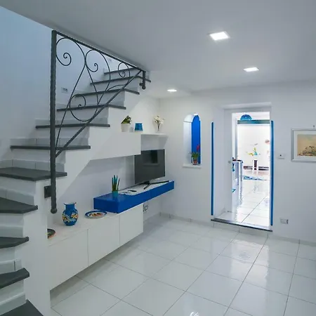 Admiring Amalfi Vakantiehuis Scala