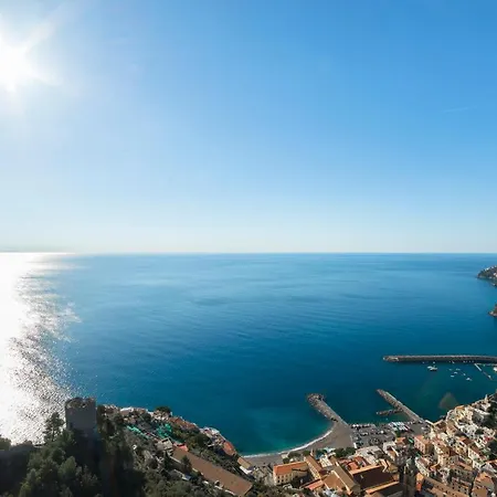 Admiring Amalfi 度假居