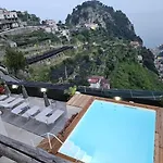 Admiring Amalfi Hébergement de vacances *